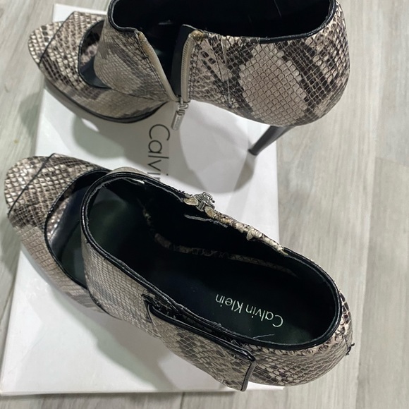 Calvin Klein: Lenora Classic Python Print Open Toe Heel - Picture 7 of 11